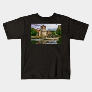 On The Thames At Bisham Kids T-Shirt